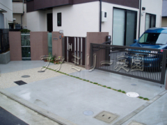 門・車庫まわり