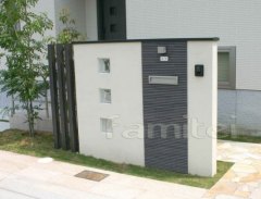 ガラスブロック門柱×角柱 細割りボーダーブロックデザイン