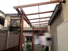 ウッドデッキ+パーゴラ風テラス屋根