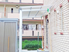 独立式雨除け屋根 三協メニーウェルD1階 壁付け物干し