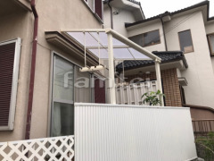 雨除け屋根 LIXILスピーネ1階 人工木材ウッドデッキ 樹ら楽ステージ