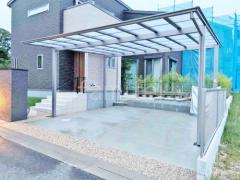 カーポート 雨除け屋根 人工木ウッドデッキ
