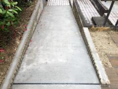 スロープ 土間コンクリート仕上 伸縮目地 ブロック塀 (化粧ブロック) ユニソン リブスプリット