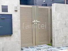 両開き 門扉 LIXIL AB YM1型 横目隠し