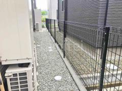 犬走り 防犯砂利敷き バラス砕石