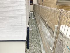 犬走り 防犯砂利敷き バラス砕石 防草シート加工