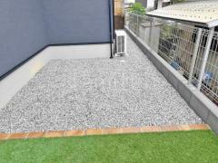 犬走り 防犯砂利敷き バラス砕石 防草シート加工
