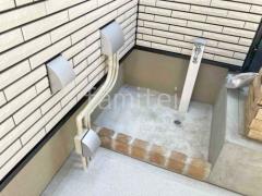 レンガ囲い水受け(パン) 土間モルタル仕上げ 洗い場
